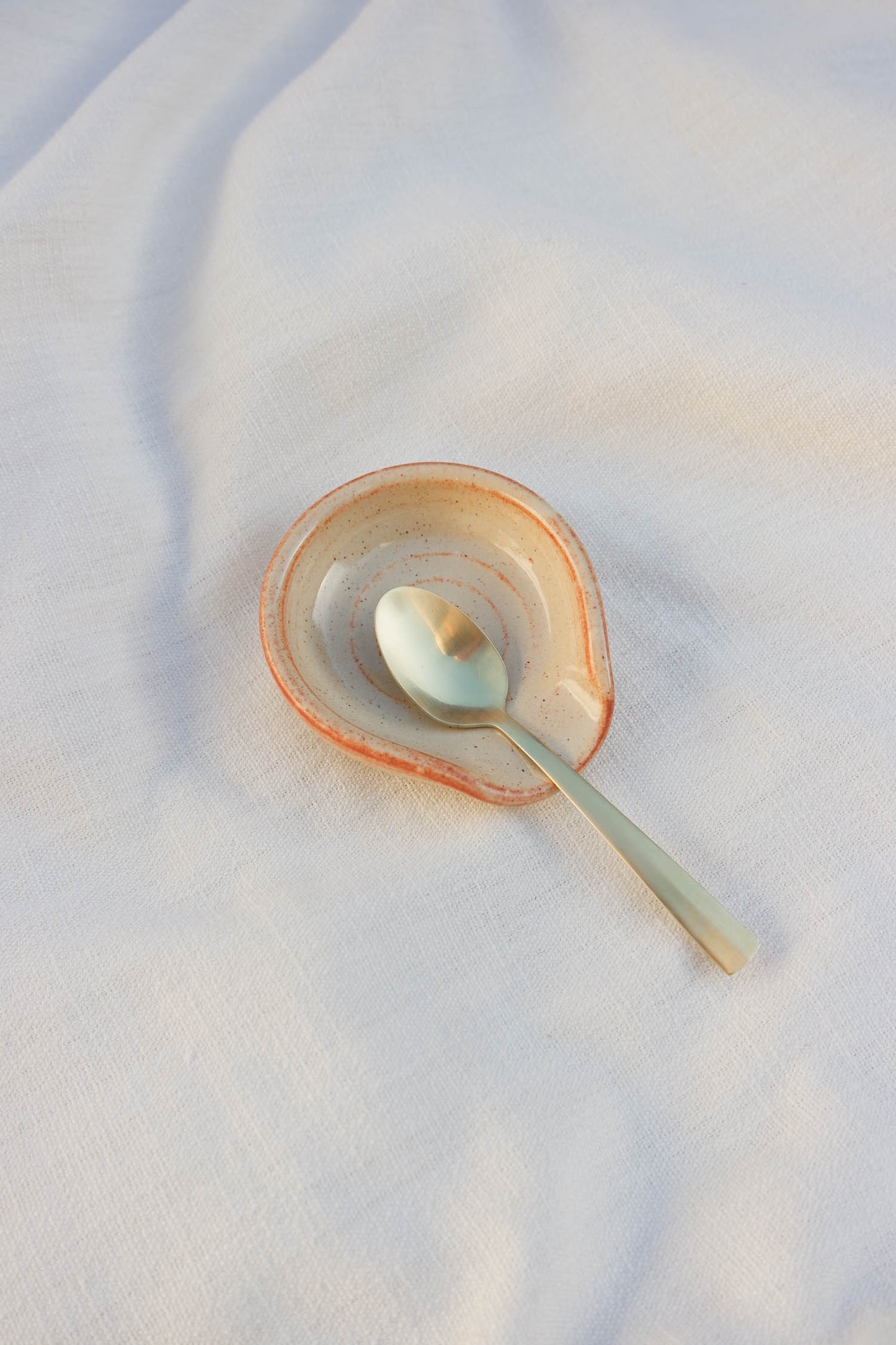 Teaspoon Rest | Vanilla bean swirl