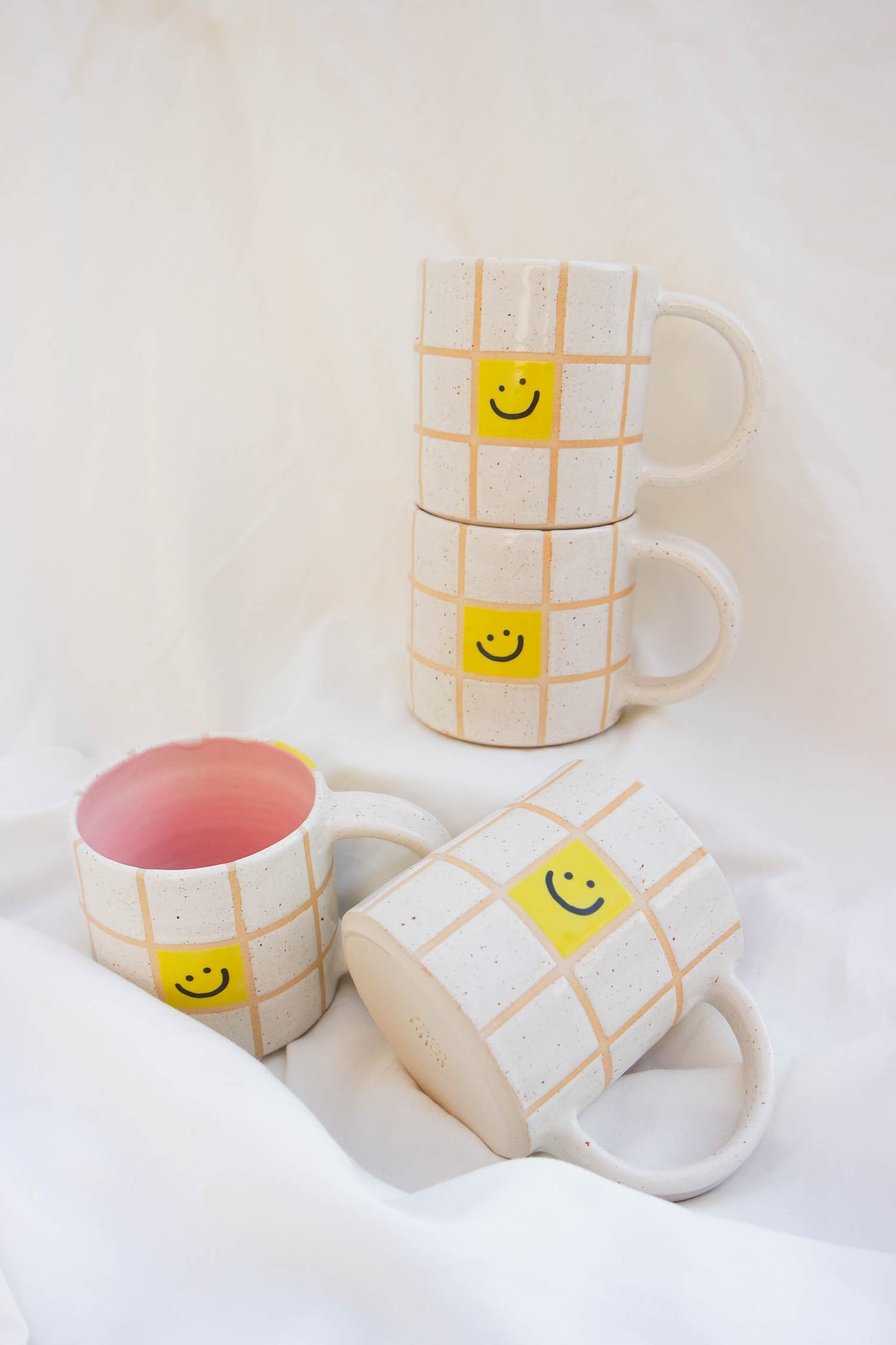 Smiley Large Mug (Pink)