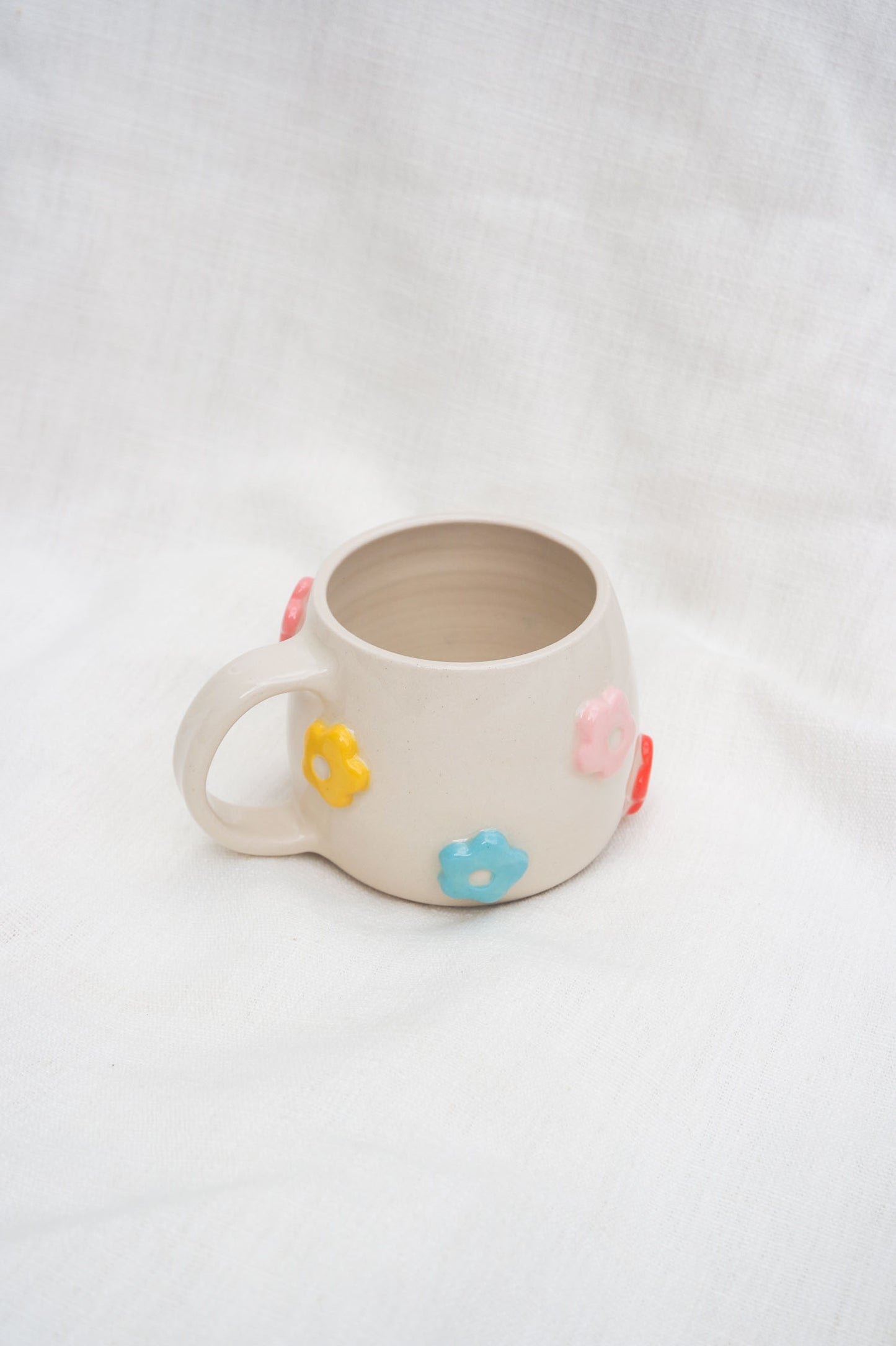 Flower Puff Scatter Mug | Multi