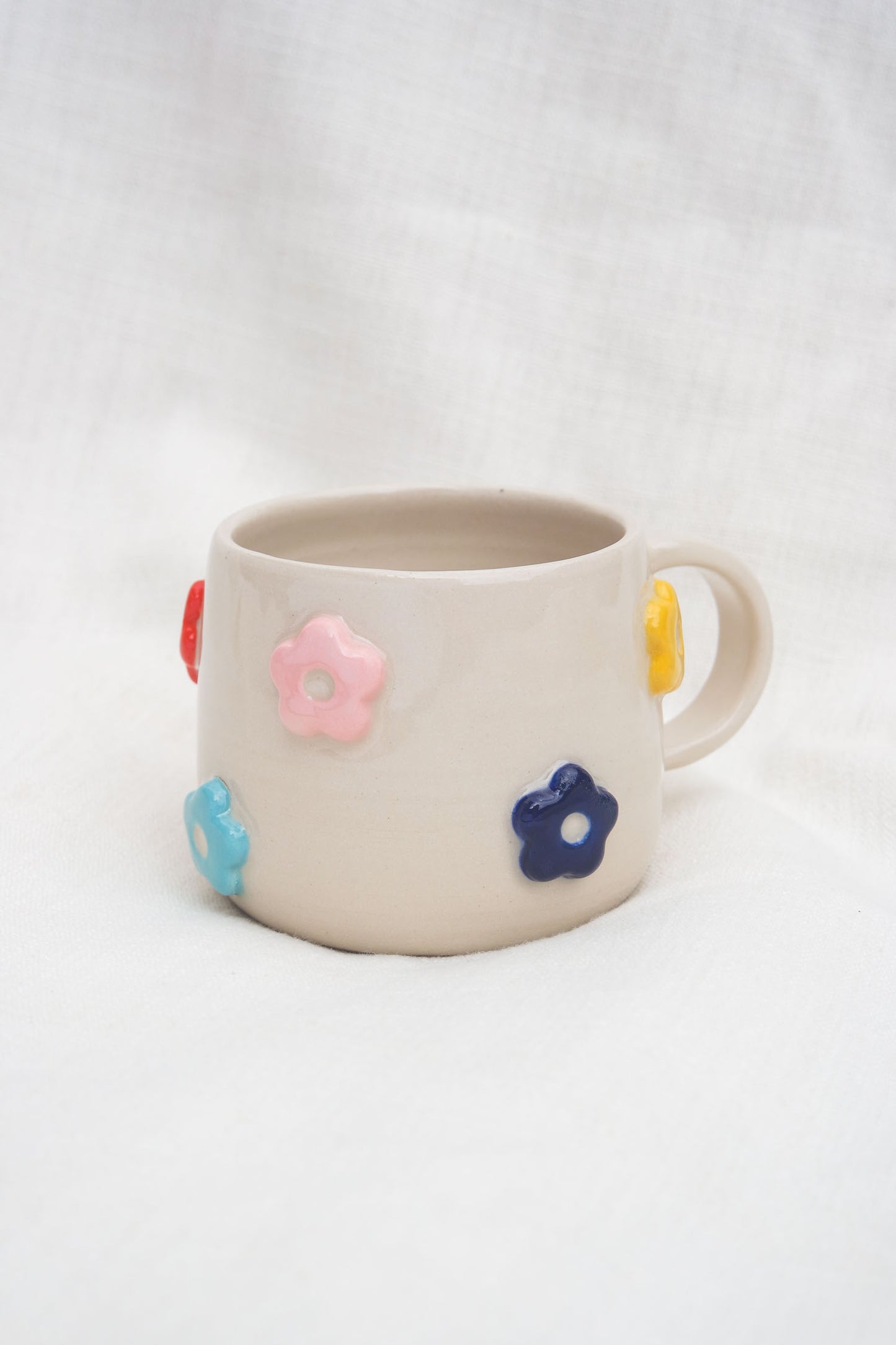 Flower Puff Scatter Mug | Multi