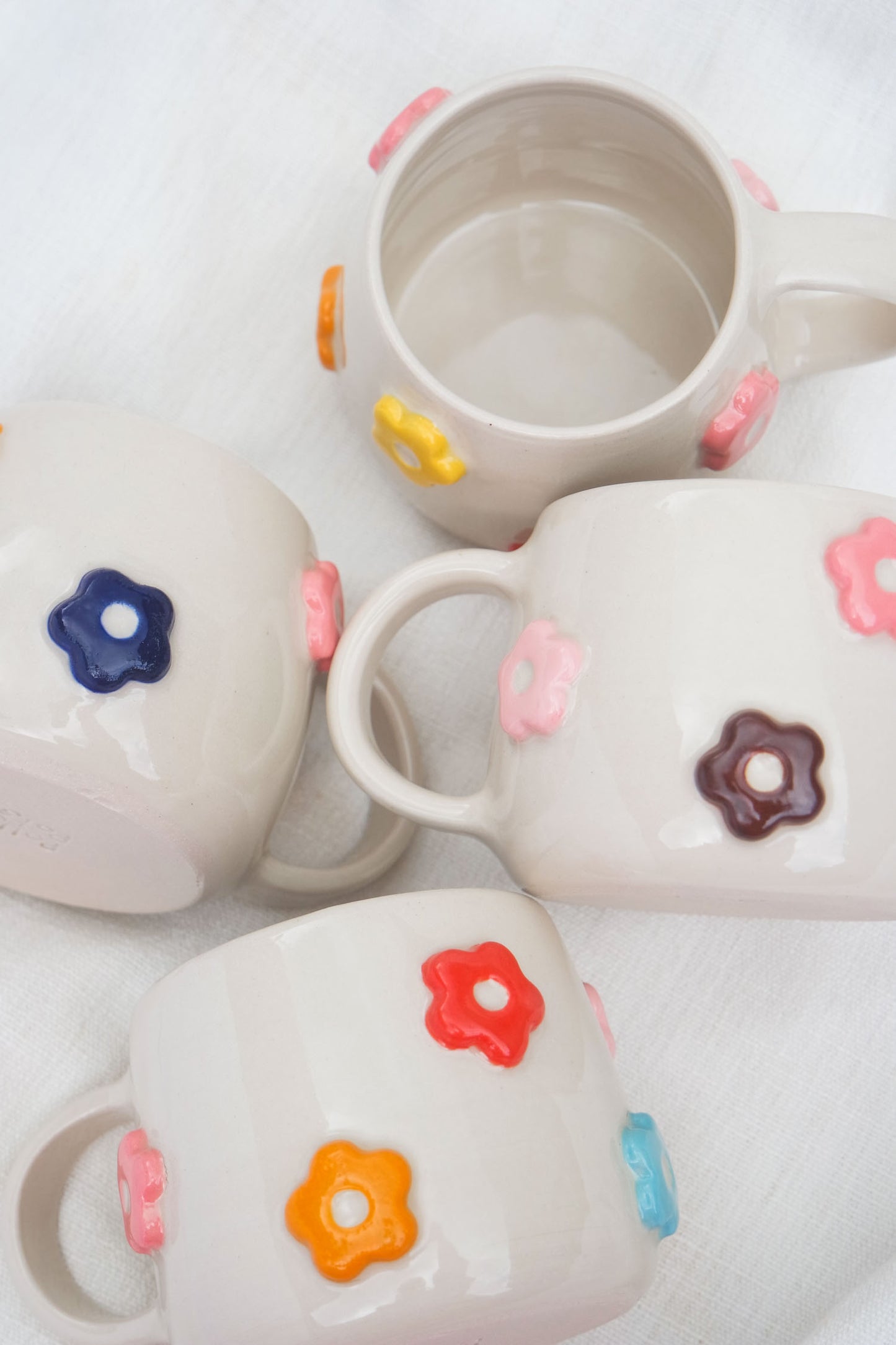 Flower Puff Scatter Mug | Multi