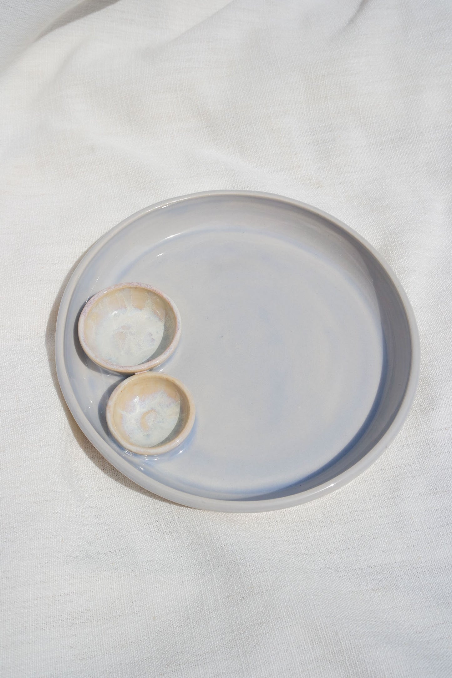 Double Dippy Plate | Light Blue and Pearl