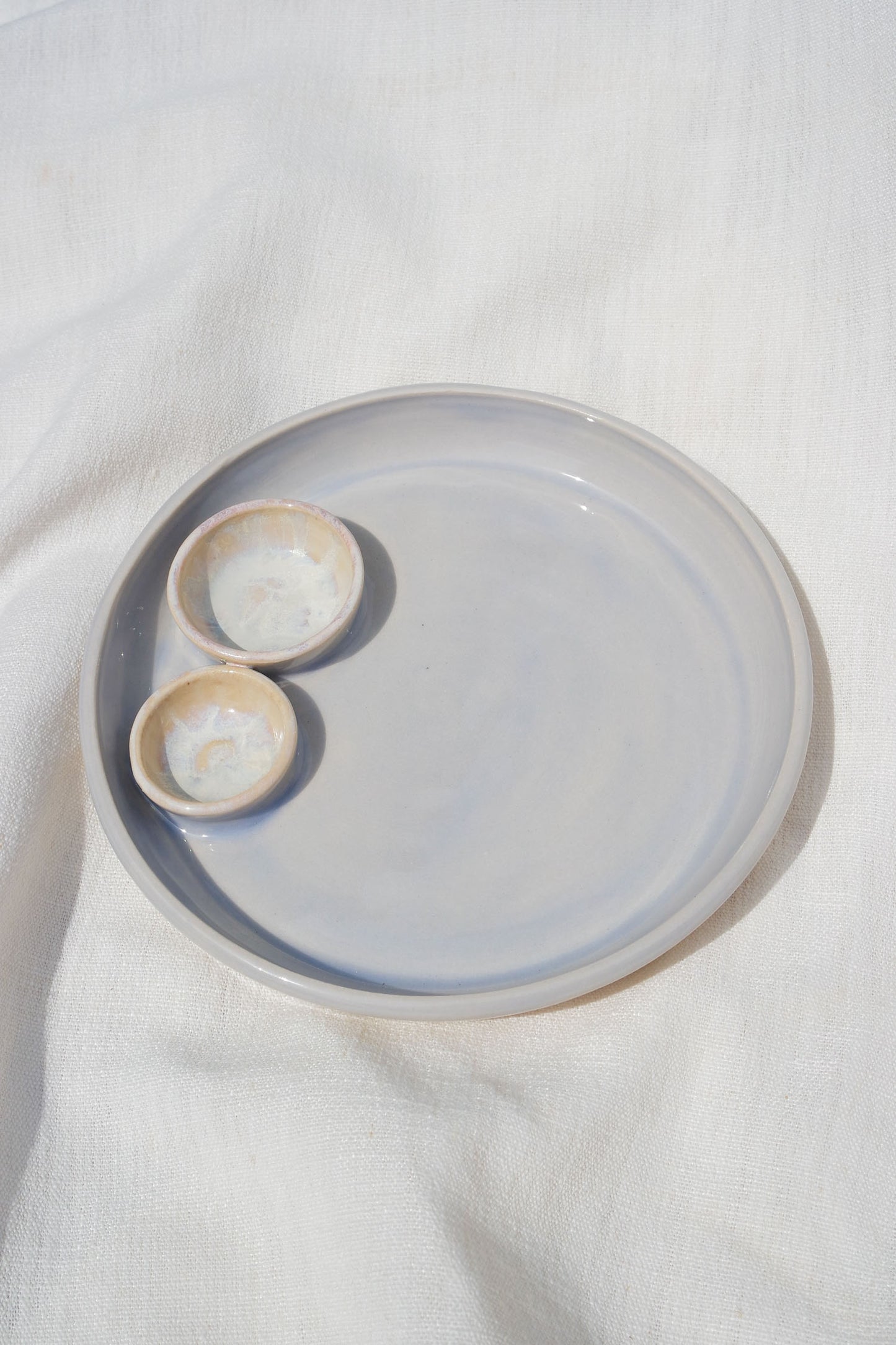 Double Dippy Plate | Light Blue and Pearl