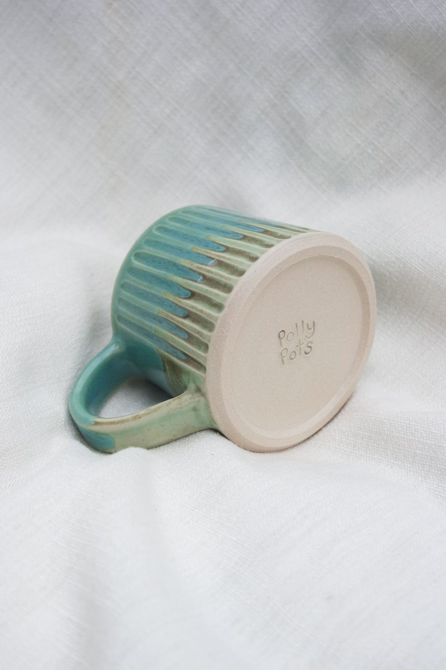 Mug Small | Blue & mossy green carved lines