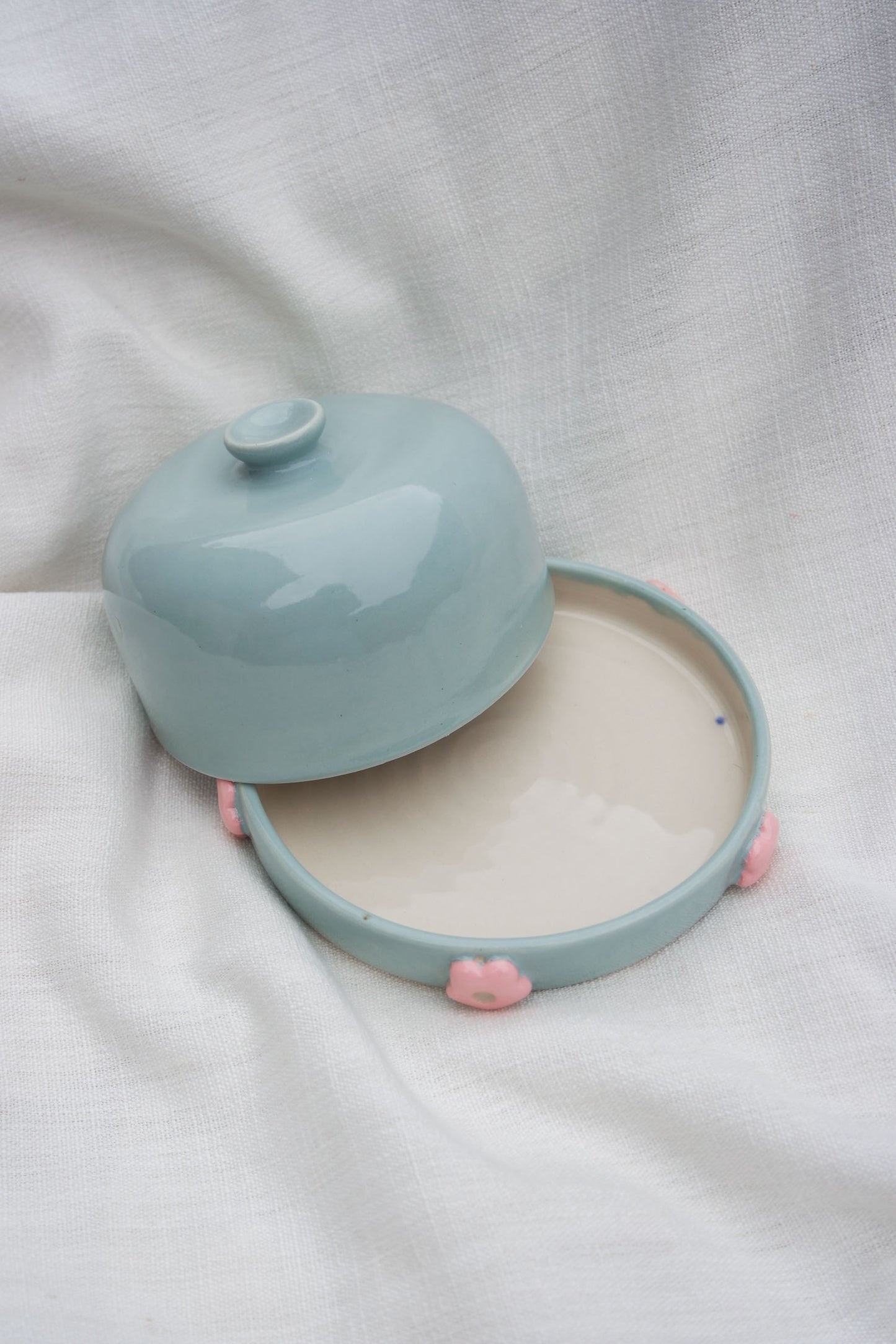 Butter Dish | Dainty Flower Puff | Sky Blue