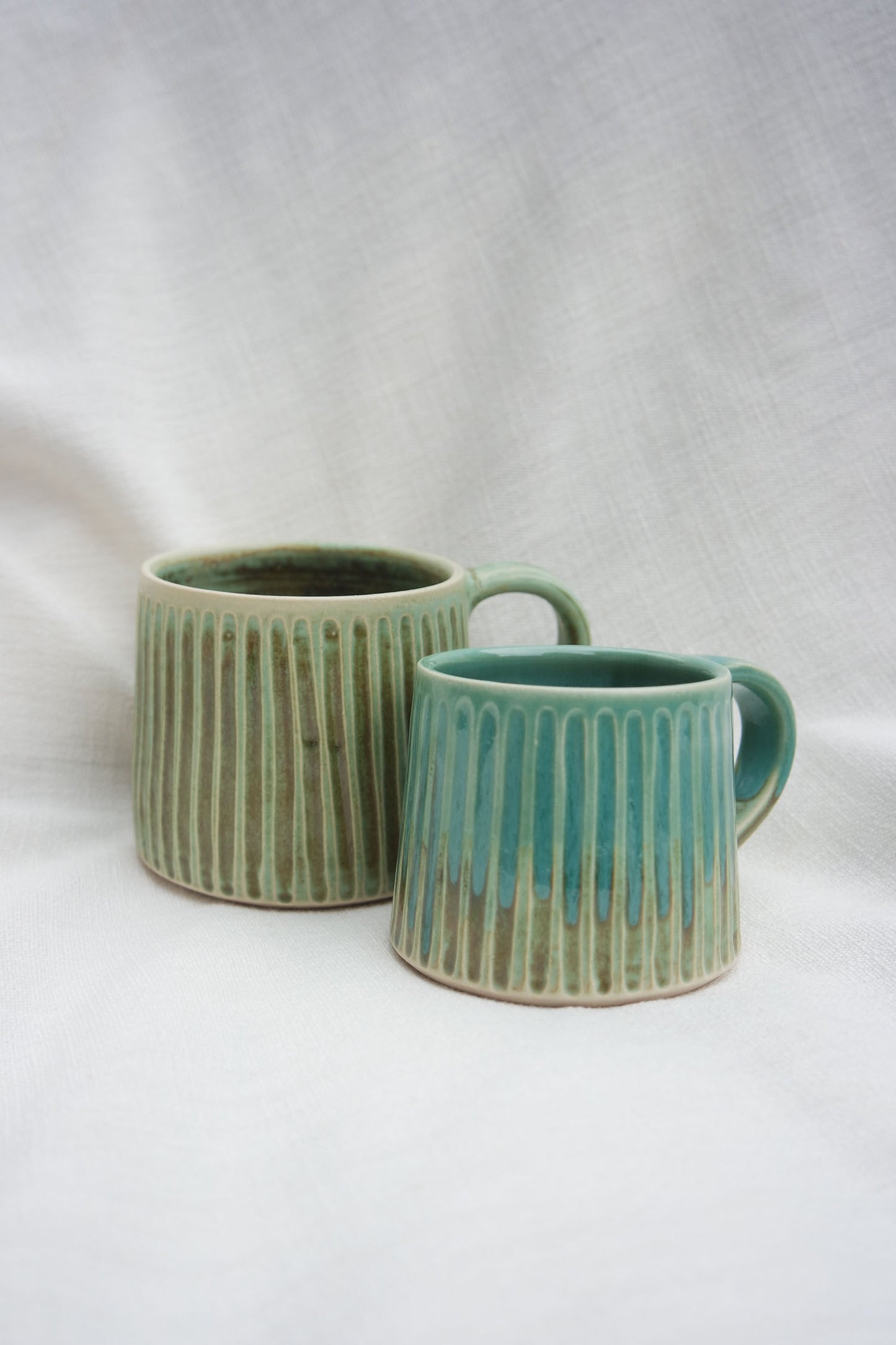 Mug | Mossy green carved lines