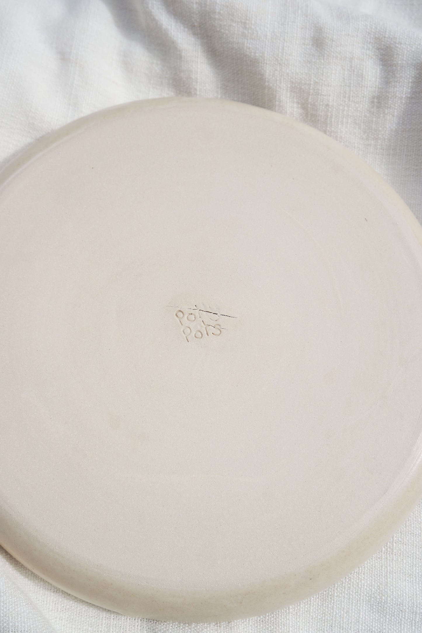 Double Dippy Dinner Plate in Meringue