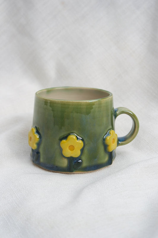 Flower Puff Stem Mug | Grass & Buttercup