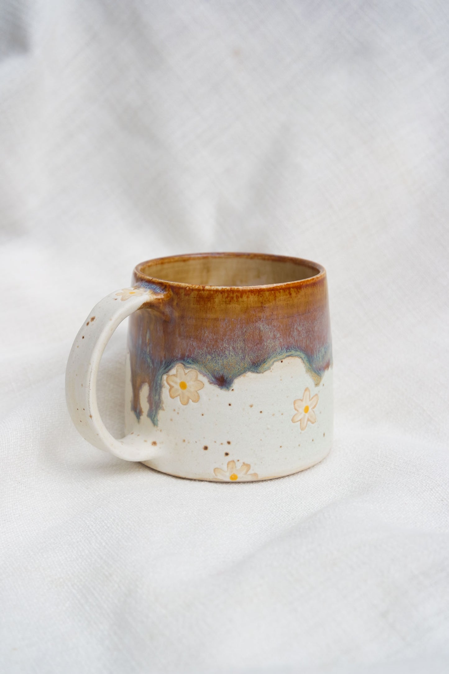 Mug | Drippy Brown & Daisies