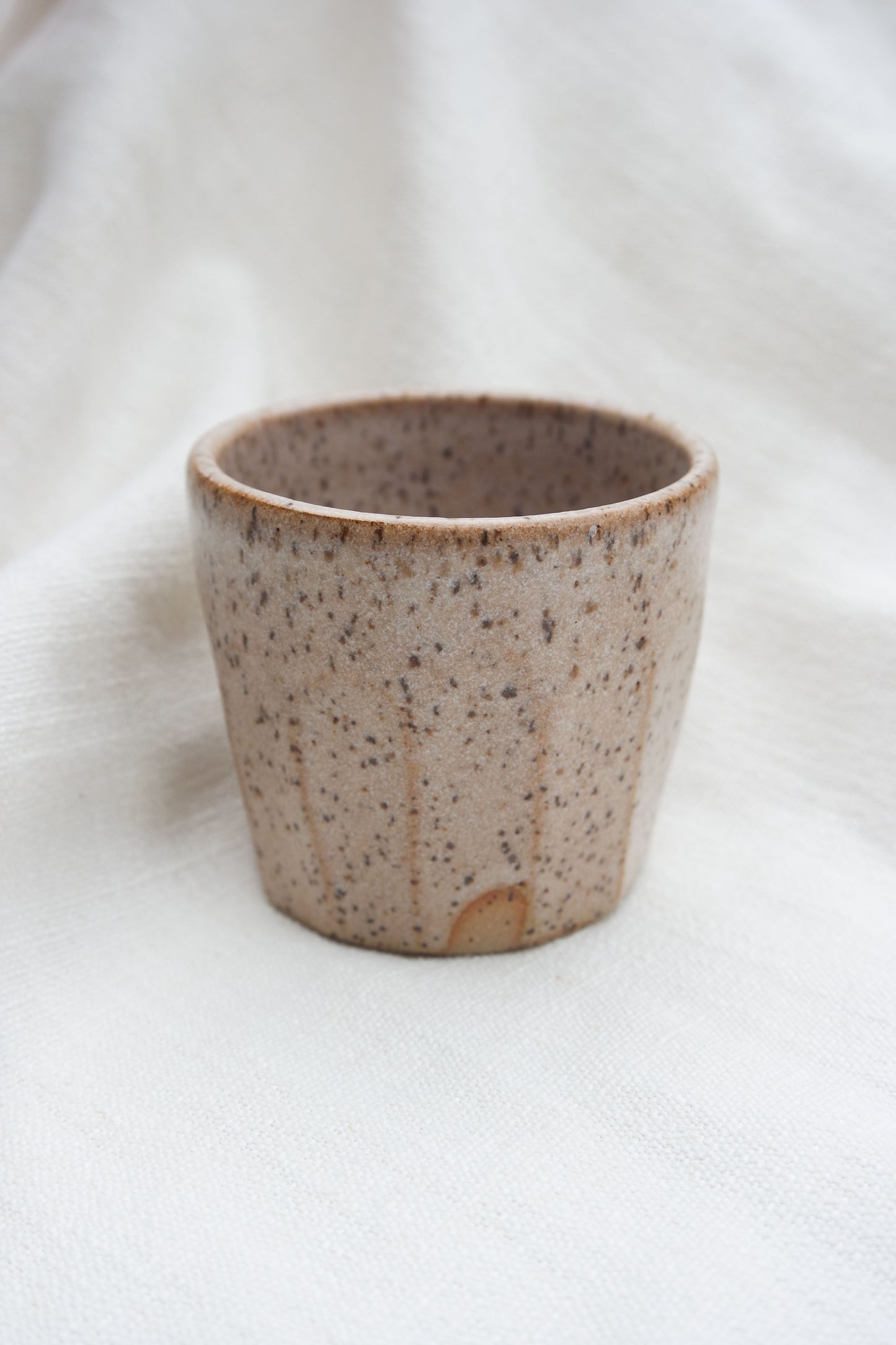 Fluted Flat White Cup in Speckled Blush