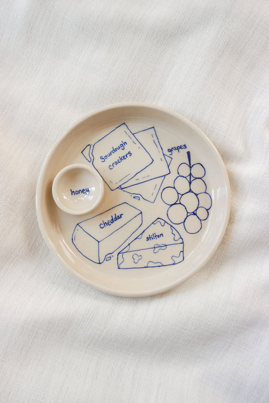 Mini Dippy Plate | Grapes, cheddar, stilton, honey